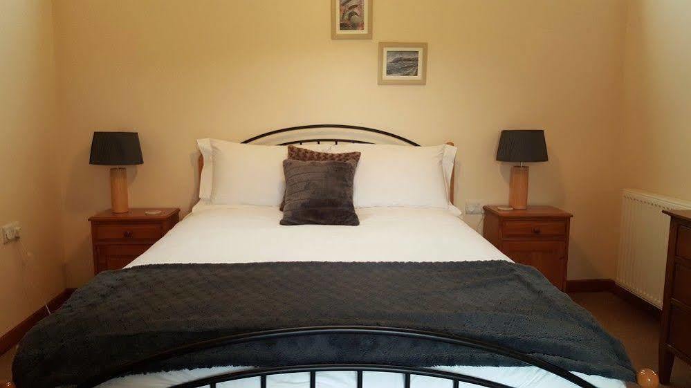 Nant Yr Onnen B&B And Holiday Cottage Tregaron Exterior foto